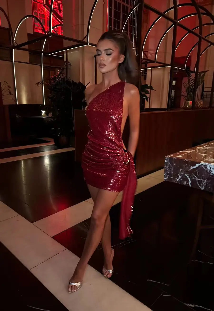 Vestido Corto de Un Hombro