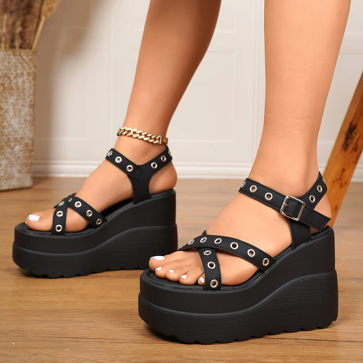Sandalias con Taco Estilo Gótico